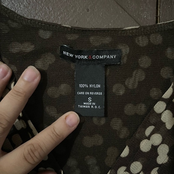 NEW YORK & COMPANY - blouse - Picture 3 of 6